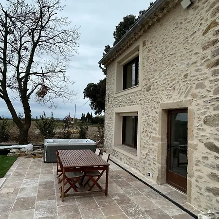 Cabanon Douillet Les Vignes * Rousset-les-Vignes