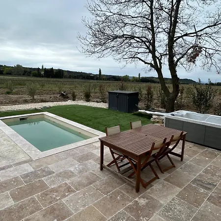 Cabanon Douillet Les Vignes Hébergement de vacances Rousset-les-Vignes