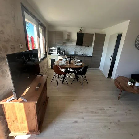 Cabanon Douillet Les Vignes Hébergement de vacances Rousset-les-Vignes