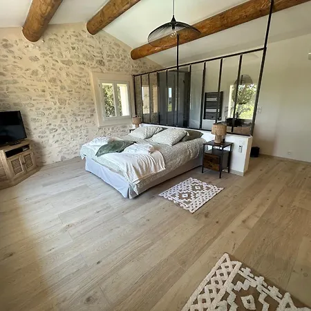 Cabanon Douillet Les Vignes * Rousset-les-Vignes